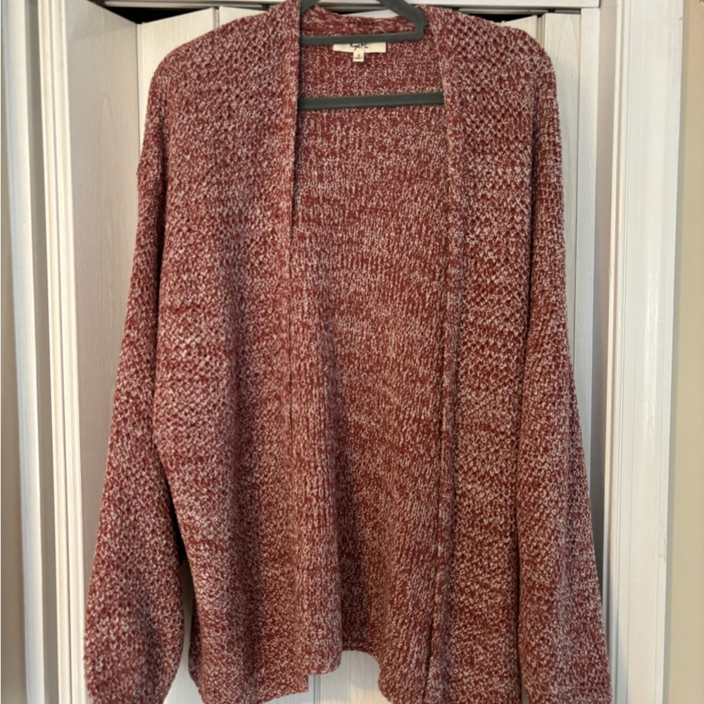 Kye Mi Rust & White Oversized Knit Cardigan